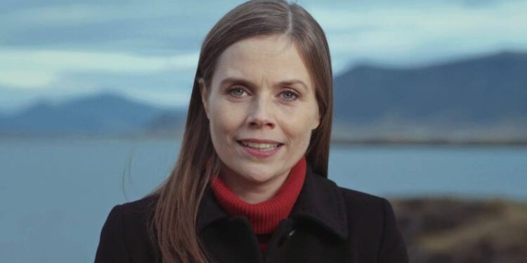 Fátækt flóttafólk frá Íslandi – Íslendingar flýja okur og óstjórn og flytja til Spánar