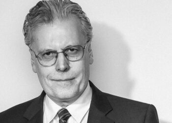 FÁBJÁNI KVEÐUR SÉR HLJÓÐS