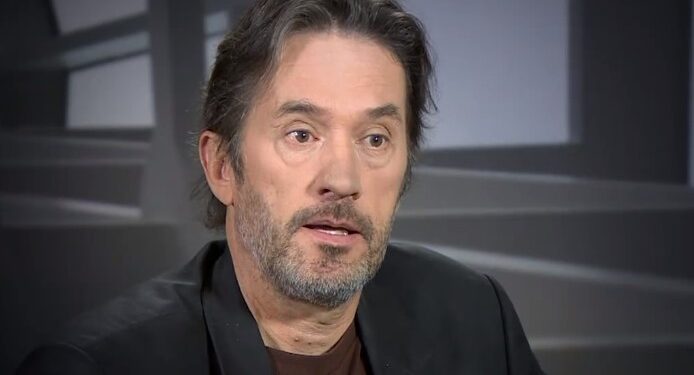 ,,Þess vegna sit ég hér og bölva“