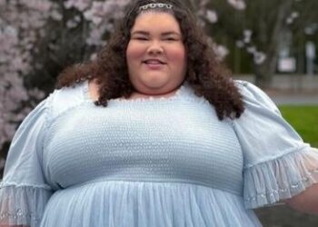 Flugfélög og farþegar gefi þungum farþegum aukasæti án endurgjalds