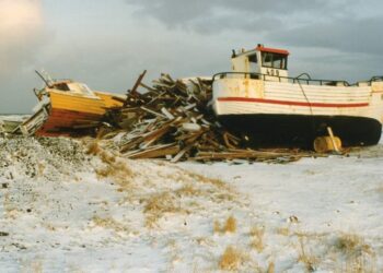 Ríkið afli tekna og auki velferð
