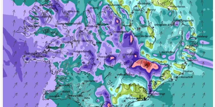 Lægð fer yfir landið í dag og önnur á leiðinni