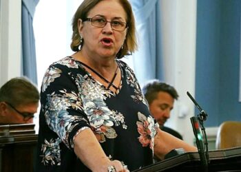 Flokkur fólksins með þingsályktunar tillögu um að hætta við launahækkun ráðamanna