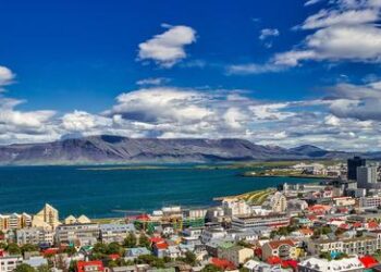 Frekir, tengdir og ríkir fram fyrir röð