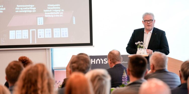 2.800 íbúðir á næstu þremur árum