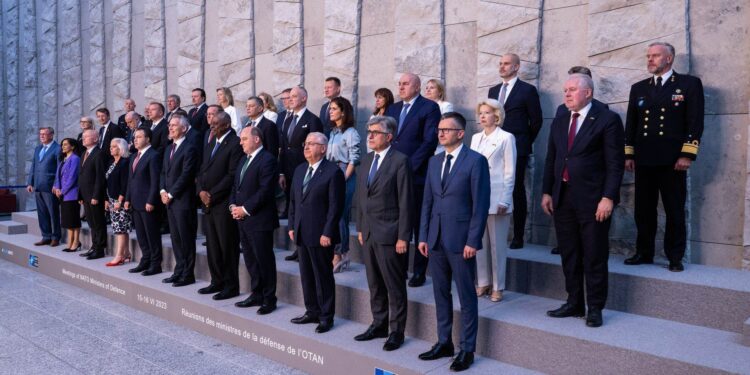 Varnarmálaráðherrar ræddu aukinn varnarviðbúnað Atlantshafsbandalagsins