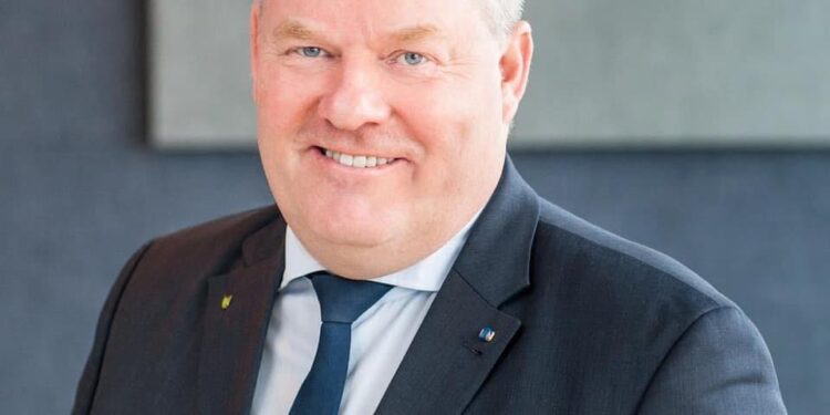 909 milljarðar í samgöngur