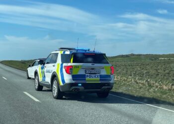 Brot um 300 ökumanna mynduð