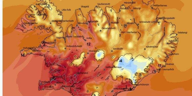 Um 18 stiga hiti í dag