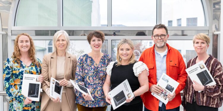 Myndlistarstefnu til 2030 fagnað á Listasafni Íslands