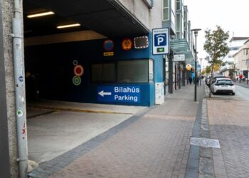 Gjaldtaka á hleðslustöðvum verður tekin upp á morgun