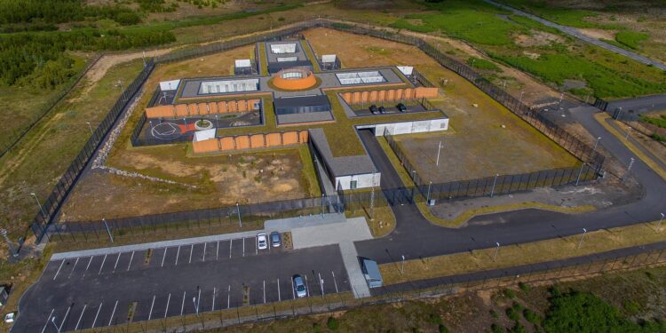 Albanir vistaðir á Hólmsheiði