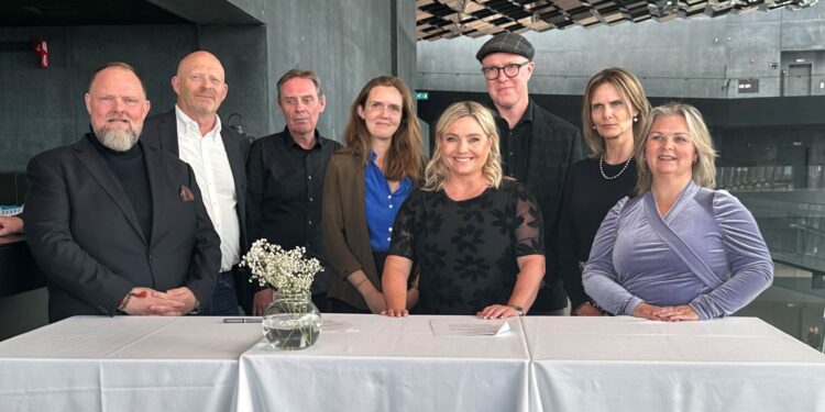 Tónlistarmiðstöð formlega stofnuð og ný stjórn kynnt