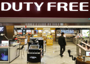 Verð í Fríhöfninni – Allt að 43% dýrari á leiðinni heim