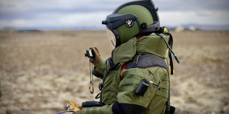 Landhelgisgæsla Íslands æfir með sprengjusérfræðingum NATO