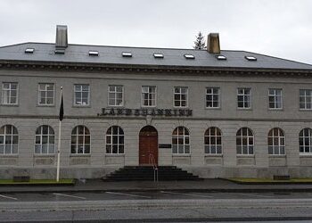 Meint mútumál komið á borð héraðssaksóknara