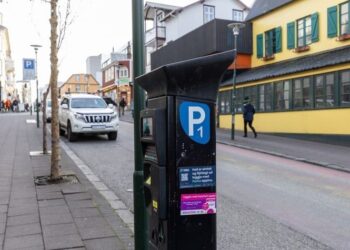 Mikil óánægja með hækkun bílastastæðagjalda í borginni – Gjaldsvæði hækkar um 40%