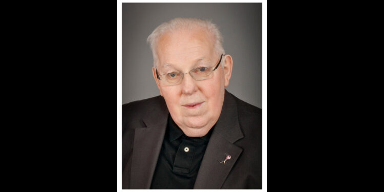 Ellert Eiríksson látinn