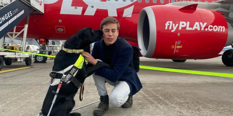 Þetta var okkar lang besta flug upplifun!