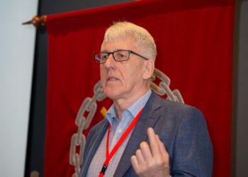 Hvers vegna svelta ráðamenn Samkeppniseftirlitið?