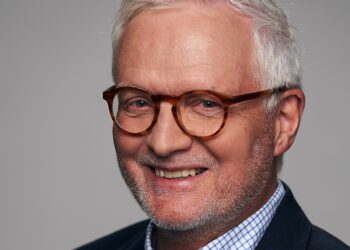 Krónan hrynur og er áhættugjaldmiðill – „Tími krónunnar er liðinn“