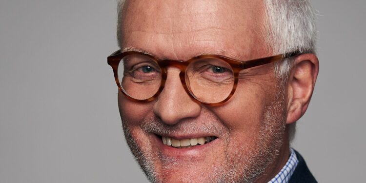 Krónan hrynur og er áhættugjaldmiðill – „Tími krónunnar er liðinn“