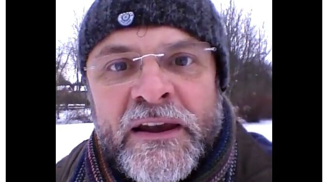 ,,Umræða um FÖLSUN á gengi krónu“