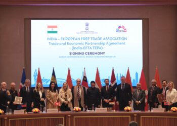Fríverslunarsamningur við Indland undirritaður