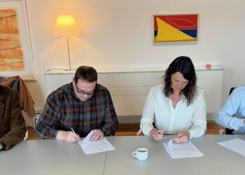 Félag atvinnurekenda undirritaði kjarasamning við VR og Landssamband íslenzkra verzlunarmanna