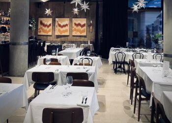 Kastrup er bístró í nútíma norrænum stíl í hjarta Reykjavíkur