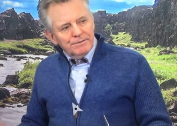 HALLA HRUND  & REFSKÁK  ÓLAFS RAGNARS – ,,Spilling fyrir allra augum“