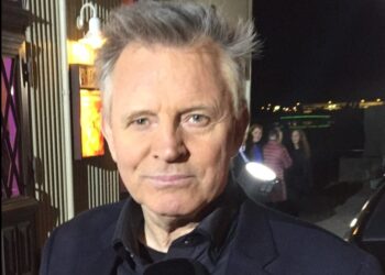 Hallur Hallsson – Í stormum minnar tíðar