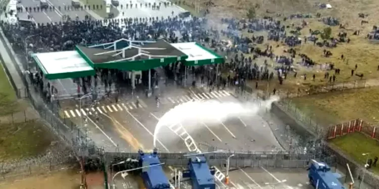 Pólverjar sameinaðir gegn opnum landamærum