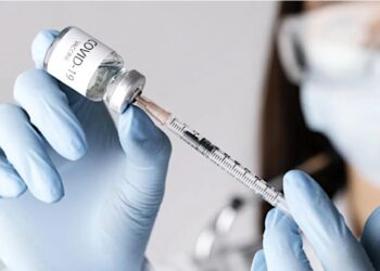 Neitaði að taka sprautuna og var rekin – fær 95 milljónir í skaðabætur