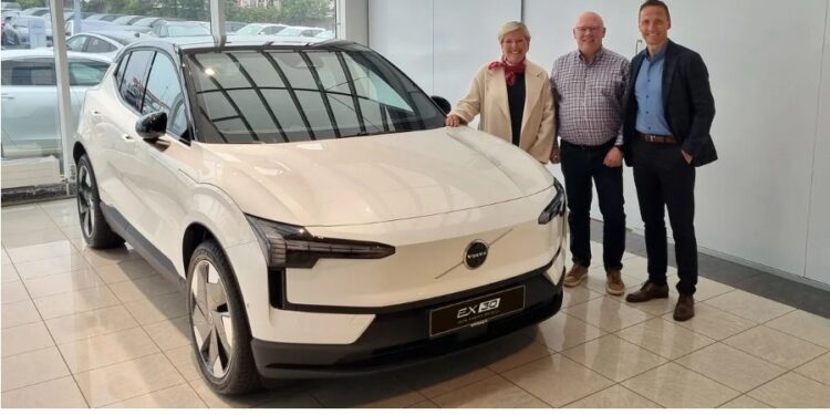 Myndbirting á nýjum bíl verðandi forseta sögð byggð á misskilningi