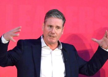 Bretland gefur Úkraínu „leyfi“ til að skjóta á Rússland