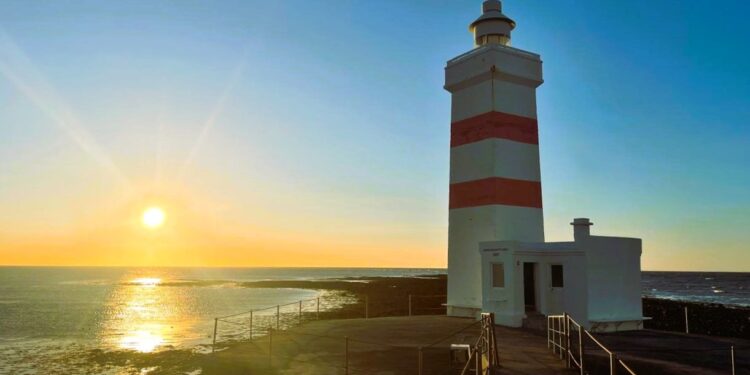 Lægð nálgast – Hvassviðri, stormur og rigning