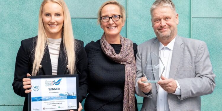 Samherji hl‎ýtur Íslensku sjávarútvegsverðlaunin