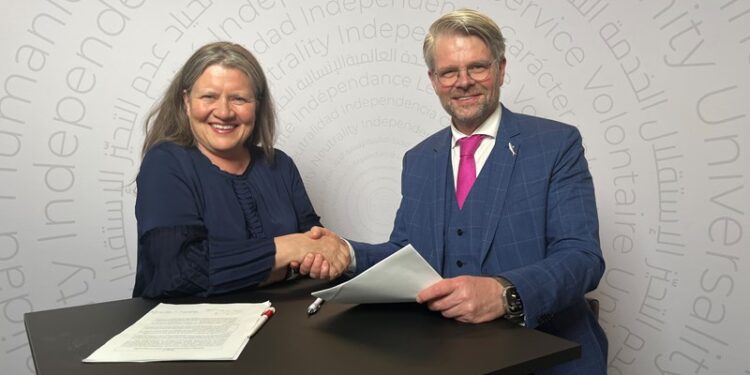 Rauði krossinn og íslensk stjórnvöld undirrita heit á sviði mannúðarmála