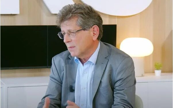 Þjóðhagfræðingur varar við áhættu fjárfestinga í „grænum iðnaði”