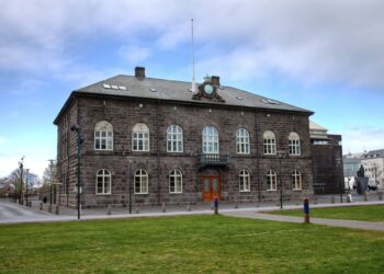 Utankjörfundaratkvæðagreiðslur á Kanaríeyjum og Torrevieja