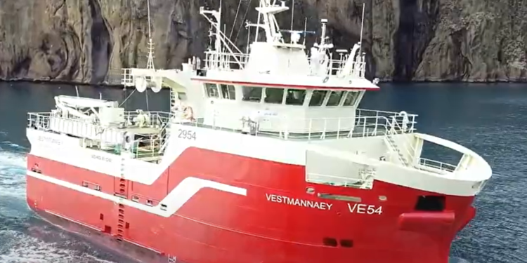 Vestmannaey VE-54 svipt veiðileyfi – Lögregla kölluð til vegna vigtunarbrots