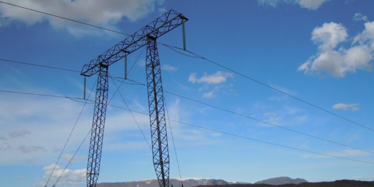 Fast lágt raforkuverð í Noregi