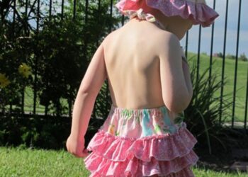 „Mamma segir mér að ég sé stelpa“ – hefur frá tveggja ára aldri klætt hann í kjóla og lakkað neglur