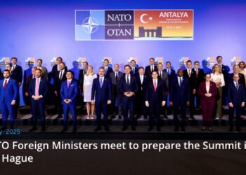 Ríkisstjórnin mokar skattfé í stríðsvélar án þjóðarvilja