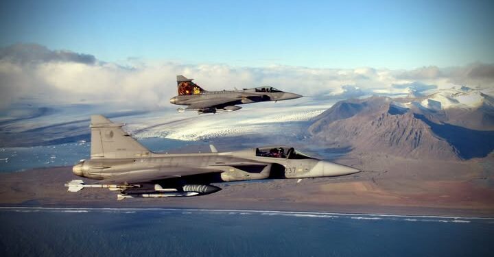 Loftrýmisgæsla NATO við Ísland hefst að nýju