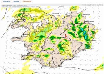 Norðvestan átt 5-13 m/s og rigning eða súld