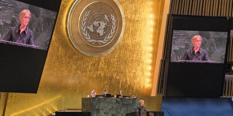 Utanríkisráðherra sótti ráðstefnu í New York um tveggja ríkja lausnina