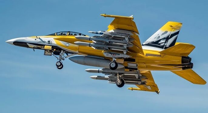 Herþotur sendar frá Keflavík til leitar að rússneskum kafbát