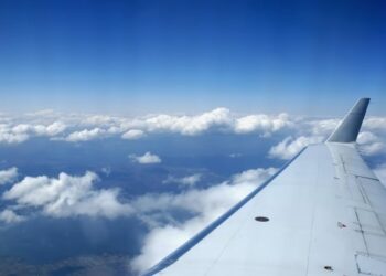 Villandi upplýsingar – flug afbókað